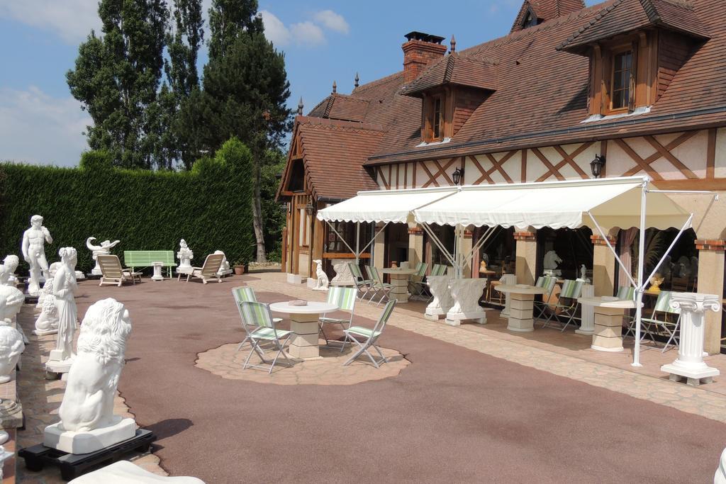 Le Manoir De Goliath Lejlighed Toutainville Eksteriør billede